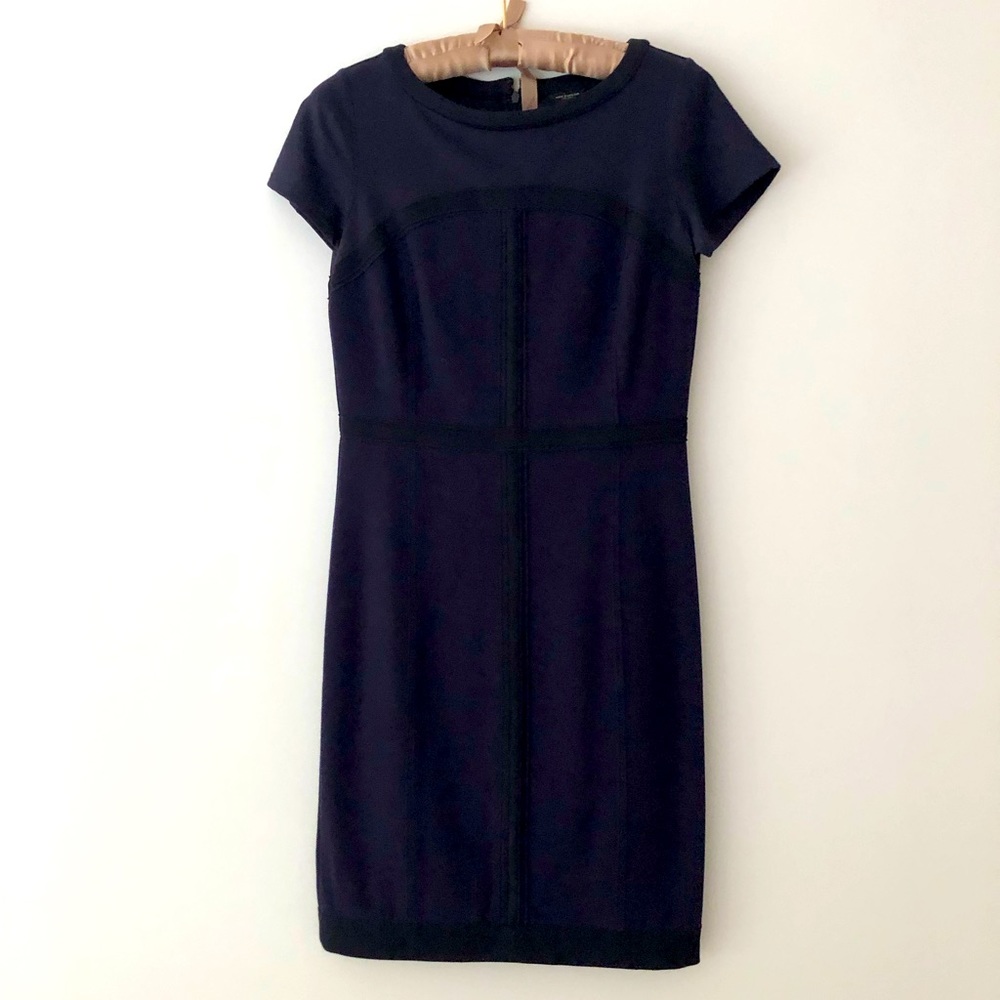 ANN TAYLOR fitted dress in navy and black- size 2